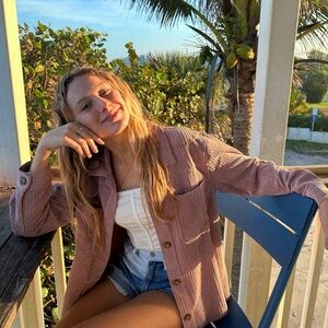 Meet your Posher, Gigi